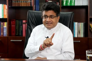 600 அத்தியாவசியமற்ற பொருட்களின் இறக்குமதிக்கு தடை! - அமைச்சர் வெளியிட்ட அறிவிப்பு