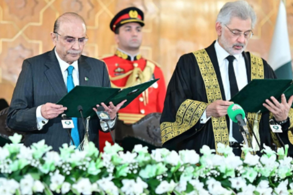Pakistan President Asif Ali Zardari, Pakistan First Lady, Aseefa Bhutto Zardari, Pakistan First Lady Aseefa Bhutto, மனைவி இல்லை., மகளை நாட்டின் முதல் பெண்மணியாக அறிவித்த பாகிஸ்தான் ஜனாதிபதி