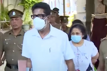 லொறியில் ஏற்றிவரப்பட்ட கெஹெலியவுக்கு எதிரான குற்றப்பத்திரிக்கை