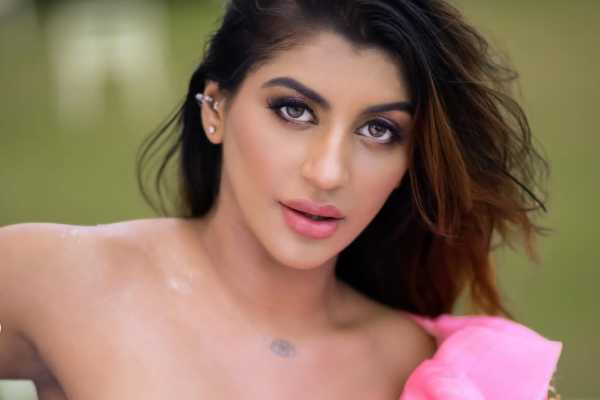 கார் விபத்தில் இறந்த தோழி!! குற்ற உணர்ச்சியில் நடிகை யாஷிகா ஆனந்த்.. | Yashikaa Anand Shares Emotional Friend Death