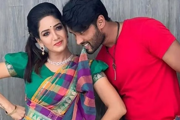 நெருக்கமான தனது புகைப்படத்தை பதிவிட்டு, அமீர் உடனான தனது காதலை உறுதி செய்த பாவனி ரெட்டி!