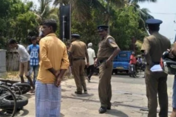 திருகோணமலை நோக்கி சென்ற யாழ்ப்பாணத்தை சேர்ந்த 4 பேர் வைத்தியசாலையில்!