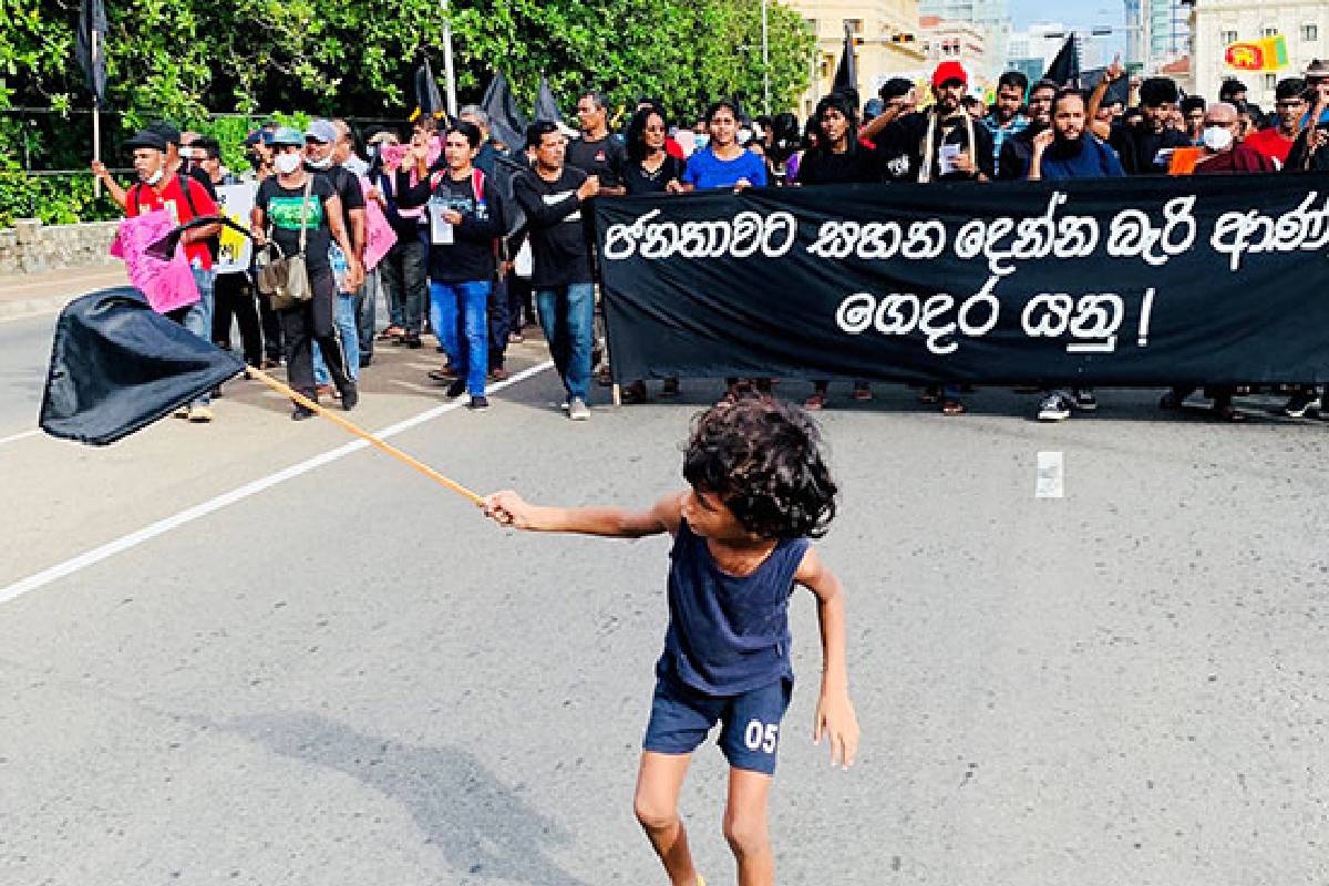 மகிந்த ராஜபக்சவின் மற்றுமொரு குற்றத்திற்கு நான்கு ஆண்டுகள் பூர்த்தி : சுதந்திரமாக திரியும் பிரதான சூத்திரதாரி | Galle Face Protests Aragalaya Struggle