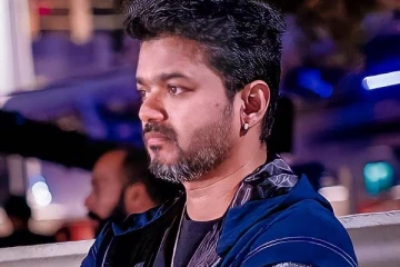 சூப்பர் ஸ்டார் பட்டத்துக்கு காசு கொடுத்த விஜய்!! உண்மையை கூறி அசிங்கப்படுத்திய பத்திரிக்கையாளர்..