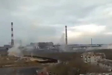 மரியுபோல் எஃகு ஆலை மீது மீண்டும் சரமாரி தாக்குதல்! வீடியோ ஆதாரம்