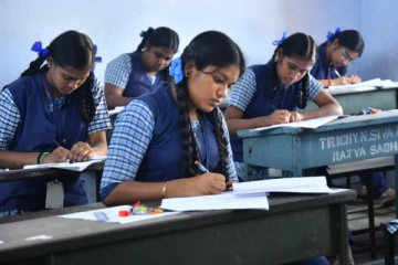 12ஆம் வகுப்பு பொதுத்தேர்வு முடிவுகள் வெளியாகும் தேதியில் மாற்றம்- தமிழக அரசு