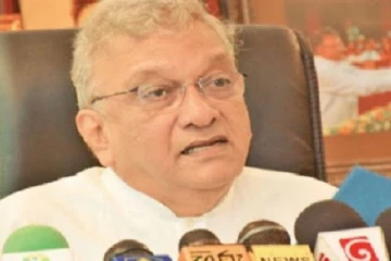 கொவிட் பணிக்குழு தலைவர் திடீரென நாட்டை விட்டு வௌயேறியதுதான் ஒழுக்கமா? கேட்கிறது எதிர்க்கட்சி