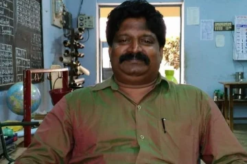 குழந்தை எப்படி பிறக்கும்? ஆபாச பாடம் நடத்திய ஆசிரியர் - கதறிய மாணவிகள்