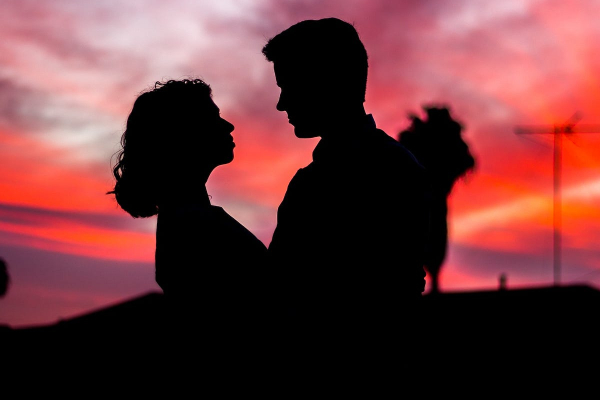 பள்ளி மாணவனுடன் ஓட்டம் பிடித்த ஆசிரியை - விசாரணையில் அதிர்ந்த போலீசார்! - தமிழ்நாடு