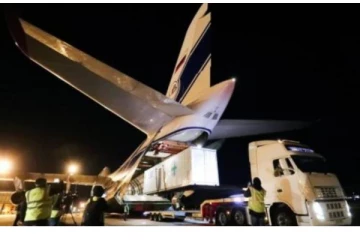 இந்தியாவுக்கு உதவ பிரித்தானியா அனுப்பிய உலகின் மிகப் பெரிய சரக்கு விமானம்! என்னென்ன இருந்தது தெரியுமா? முழு விபரம்