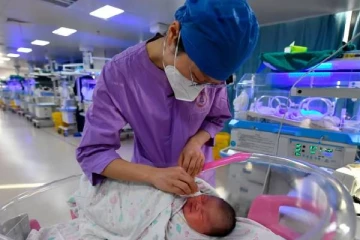 மூடப்படும் மகப்பேறு மருத்துவமனைகள்: ஆசிய நாடொன்றில் விவாதத்தை தூண்டிய சம்பவம்