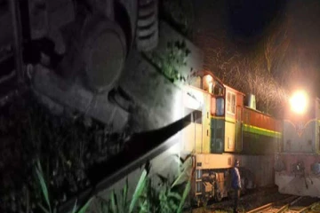 கொழும்பு கோட்டை நோக்கி பயணித்த இரவு நேர அஞ்சல் ரயில் தடம் புரள்வு