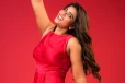 ட்ரெண்டி உடையில் ஐஸ்வர்யா ராஜேஷ்.. அழகிய போட்டோஷூட்