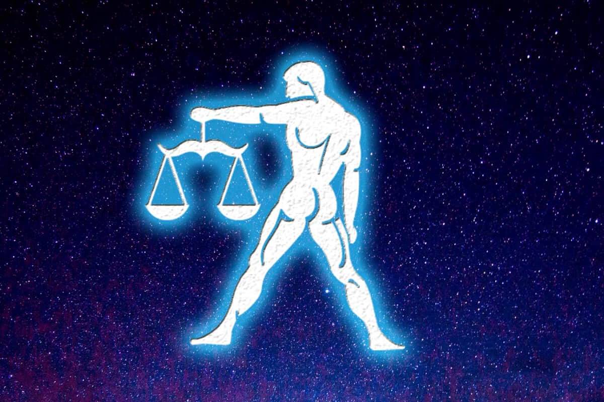 அப்பாவிகளாகவே பிறப்பெடுத்த டாப் 3 பெண் ராசியினர்! உங்க ராசியும் இதுல இருக்கா? | Which Zodiac Sign Women Are Most Innocent