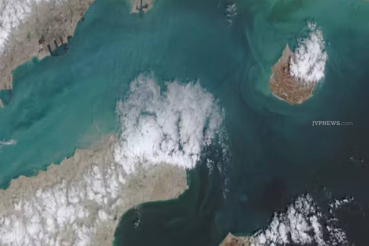 ஈரான் மீண்டும் நீர்வழியை மூடியதால் ஹோர்முஸ் நீரிணையில் 