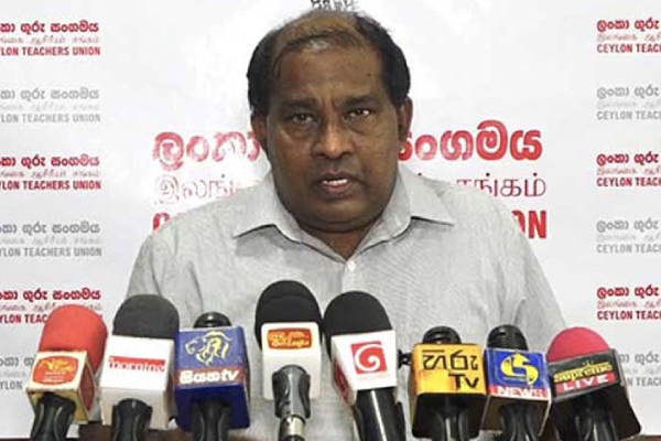 பாடசாலைகளில் வசூலிக்கப்படும் பணம்! அரசாங்கத்திற்கு வந்த அறிவுறுத்தல் | New Circular To Halt School Fund Collections