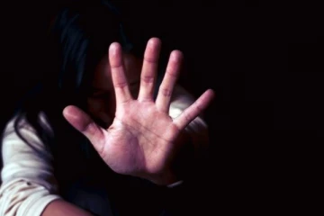 கொழும்பில் பணக்காரர்களின் வீடுகளில் வேலை செய்யும் சிறுவர்கள்