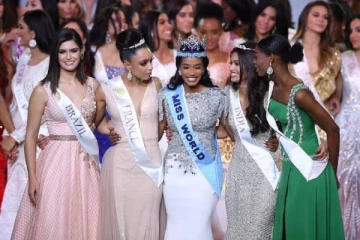 Miss World 2021: திடீரென உலக அழகி இறுதிப்போட்டி தள்ளிவைப்பு... அதிர்ச்சியடைந்த ரசிகர்கள்;