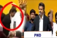 பதவியேற்பு மேடையில் விஜய் செய்த நெகிழ்ச்சி செயல் - படு வைரலாகும் காணொளி