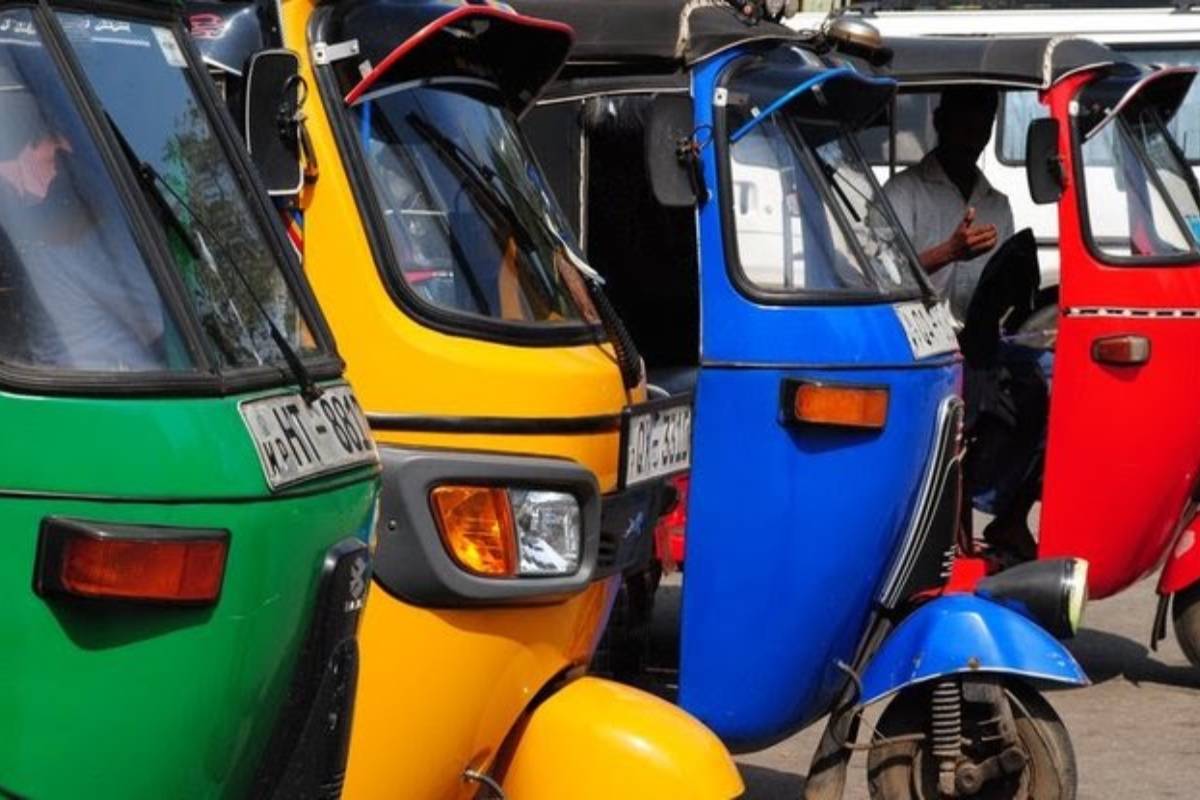 இலங்கையில் முச்சக்கரவண்டி சேவைகளில் ஈடுபடுபவர்கள் தொடர்பில் எடுக்கப்பட்டுள்ள தீர்மானம் | Govt Plans Age Of 40 Three Wheeler Drivers இலங்கையில் முச்சக்கரவண்டி சேவைகளில் ஈடுபடுபவர்கள் தொடர்பில் எடுக்கப்பட்டுள்ள தீர்மானம் | Govt Plans Age Of 40 Three Wheeler Drivers