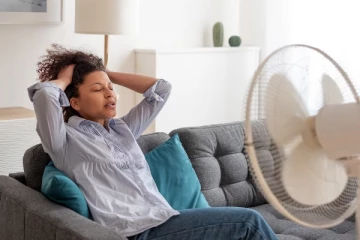 උශ්ණාධික කාලයේ ඔබ සිසිල්ව තබා ගැනීමට ඔබට උපකාර වන සරල ඉඟි 6ක්