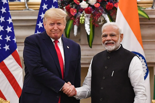 Trump Threatens India with Tariffs Over Russian Oil