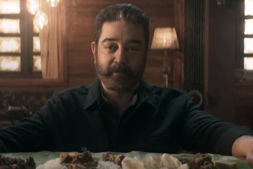 மகளை விட குறைந்த வயது கொண்ட நடிகையையும் விட்டுவைக்காத கமல்