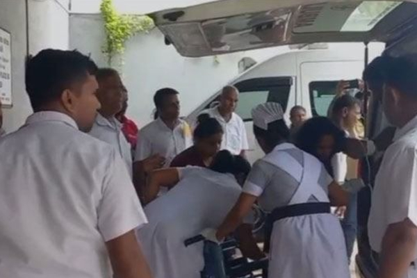 தலாவ விபத்தில் அறுவர் மரணம்! உயர்தரப் பரீட்சைக்குத் தோற்றிய மாணவனும் பலி.. | Talawa Accident Today தலாவ விபத்தில் அறுவர் மரணம்! உயர்தரப் பரீட்சைக்குத் தோற்றிய மாணவனும் பலி.. | Talawa Accident Today