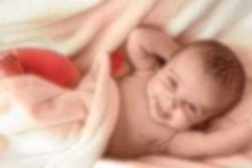 சூடான பால் பாத்திரத்தில் விழுந்து மூன்று வயது குளத்தை பலி!