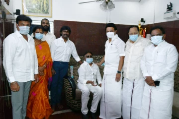 தேமுதிக பொதுச்செயலாளர் விஜயகாந்தை சந்தித்தார் முதலமைச்சர் மு.க.ஸ்டாலின்