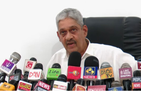 விடுதலைப் புலிகள் தலைவரை காப்பாற்ற முயற்சித்த மகிந்த ராஜபக்ச! சரத் பொன்சேகாவின் பரபரப்பு தகவல் | Mahinda Rajapaksa Savandra Silva