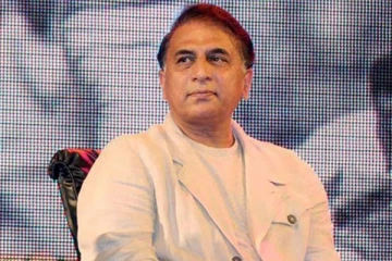 இந்திய அணியில் அஸ்வின், ஜடேஜா இருவரும் இடம்பெற வேண்டும் - கவாஸ்கர் அட்வைஸ்