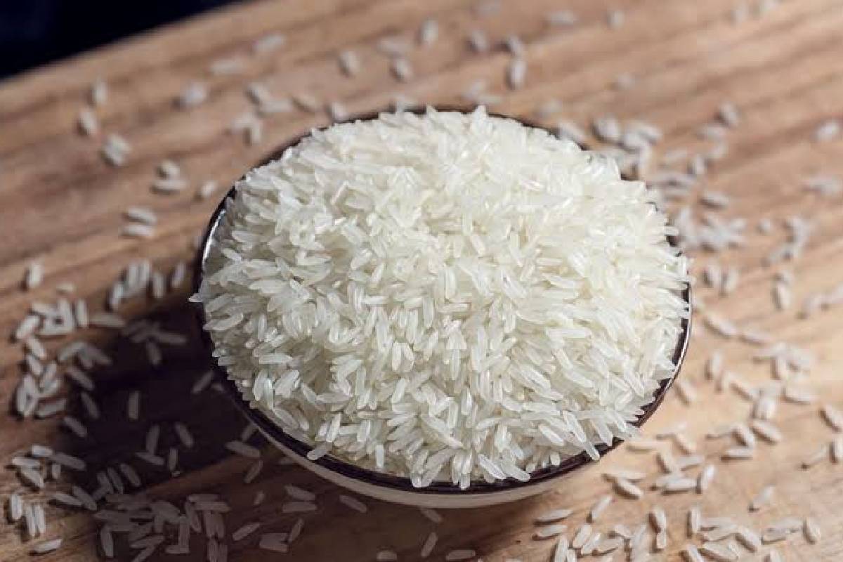 நிர்ணய விலையை மீறி அரிசி விற்பனை ; இரு கடைகளுக்கு ரூ. 200,000 அபராதம் | Selling Rice Fixed Price Two Shops Fined 200 000