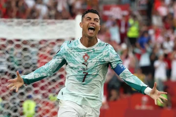 පෘතුගාල‍ය රොනාල්ඩෝ සුරක්ෂිතව අවසන් 16ට රැගෙන යයි