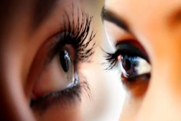 கண் சிமிட்டலில் நீங்கள் அறியாக பல உண்மைகள்.. கண்டிப்பாக தெரிஞ்சிக்கோங்க