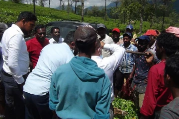 ஹட்டன் - பொகவந்தலாவயில் கொழுந்து அளவீடு செய்யும் டிஜிட்டல் தாராசு பறிமுதல்