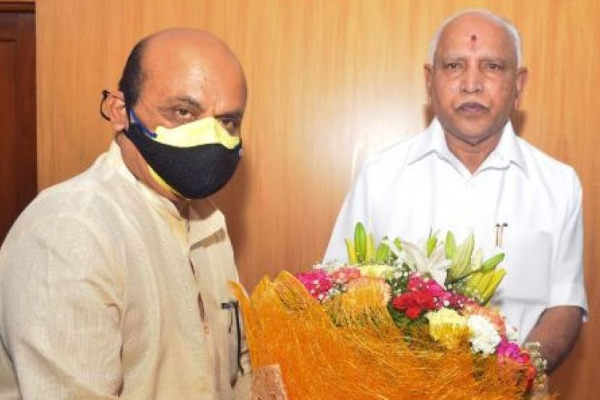 கர்நாடகாவின் புதிய முதல்வராக பசவராஜ் பொம்மை இன்று பதவியேற்பு: யார் இவர்? | Karnataka New Cm Inaguaration Today