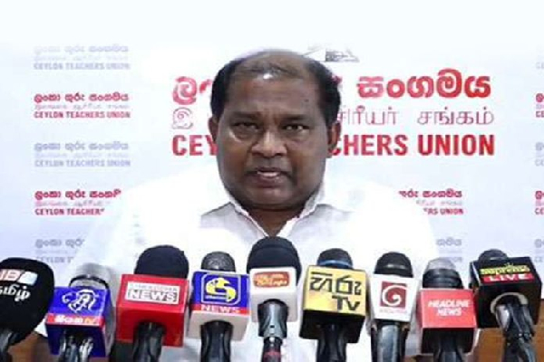 குப்பை குவியலில் இருந்து மீட்கப்பட்ட சாதாரண தர விடைத்தாள்கள் : வெளியான அதிர்ச்சி தகவல் | 52 Text Answer Sheets In A Garbage