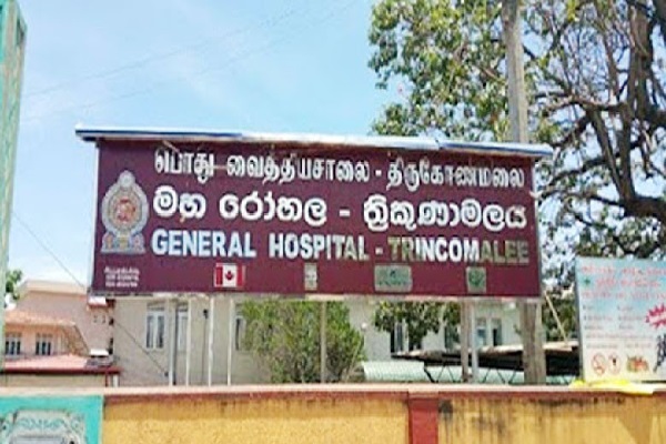 வீதியோரத்தில் கைவிடப்பட்ட நிலையில் பச்சிளம் சிசு மீட்பு -தமிழர் பிரதேசத்தில் சம்பவம் | A Little Baby Was Left On The Road
