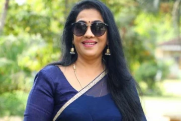 53 வயதில் கர்ப்பிணியாக நடிகை ரேகா... யாரும் எதிர்பாராத வைரல் புகைப்படம்