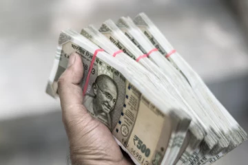 பணம் சம்பாதிப்பதில் முதலிடம் வகிக்கும் 3 ராசிகள்.., யார் யார் தெரியுமா?