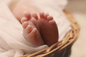 பிறந்து 7 நாளேயான குழந்தையை கொடூரமாக கொன்ற தந்தை