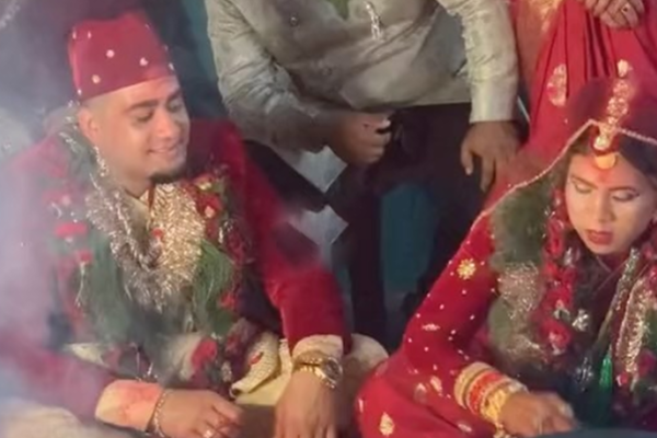 மணமேடையிலேயே ஸ்டார்ட் ஆன தம்பதியின் அடிதடி... வைரலாகும் வீடியோ! - தமிழ்நாடு