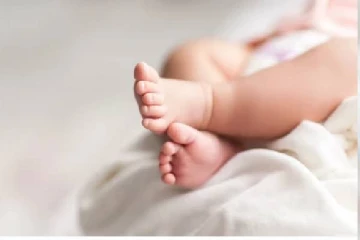 பிறந்து 15 நாள் ஆன குழந்தையை ஃப்ரிட்ஜில் வைத்த தாய்.., பின்னால் இருக்கும் அதிர்ச்சி காரணம்