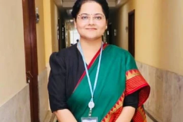 நோய் காரணமாக MBBS தேர்வில் இருந்து விலகி முதல் முயற்சியிலேயே UPSC தேர்வில் தேர்ச்சி பெற்ற பெண்