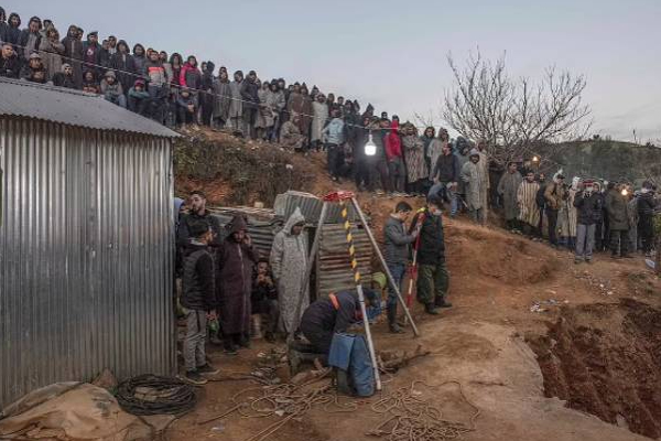 ஆழ்துளை கிணற்றுக்குள் 4 நாட்களாக உயிருக்க போராடும் சிறுவன்! சோகத்தில் மக்கள் | Morocco Little Boy Well Trap Rayan Chefchaouen