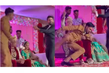 மேடையில் மணமகனின் தொடையில் விழுந்த நண்பன்! அடுத்து என்ன நடந்தது தெரியுமா?