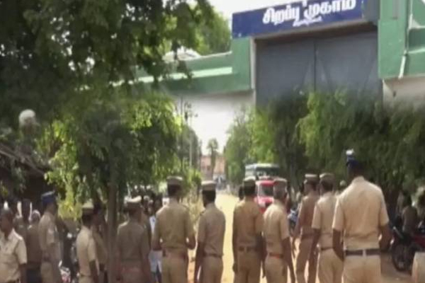 திருச்சி சிறப்பு முகாமில் கைதான 8 இலங்கையர்கள் தொடர்பில் வெளியான அதிர்ச்சி தகவல் | 8 Sri Lankans Arrested In Trichy Drugs Weapons