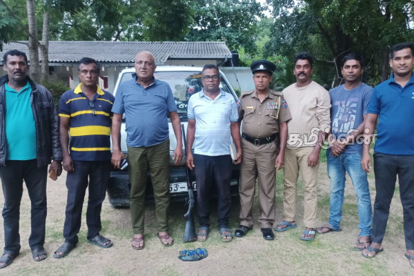 மான் இறைச்சி-துப்பாக்கியுடன் சம்மாந்துறையில் இருவர் கைது.. | Two Arrested With Deer Meat And Gun