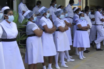 சுகாதார செயலாளருக்கு தாதியர் சங்கத்தினால் சிவப்பு எச்சரிக்கை